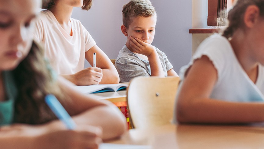 Diskussion über den Sinn des Sitzenbleibens in der Schule