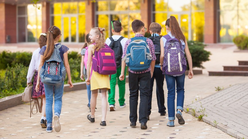 Die hessischen Schulkinder starten ins neue Schuljahr, das zahlreiche Herausforderungen für das Schulsystem mit sich bringt.