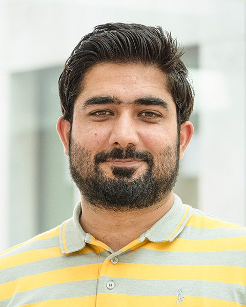   Ahmad 