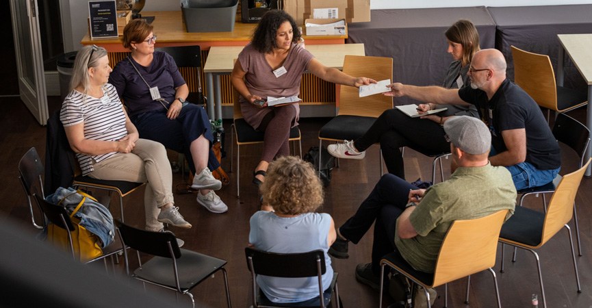 Austausch_Folgen und Impact Personen tauschen sich aus