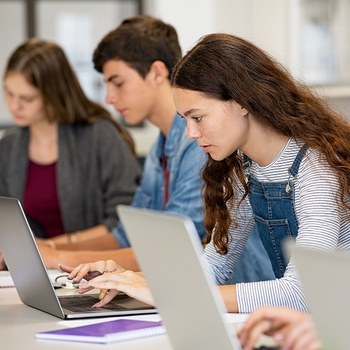 CORE – Kritisches Denken in Online-Lernumgebungen in der Hochschulbildung